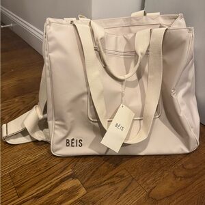 NWT Beis East to West Tote in Beige